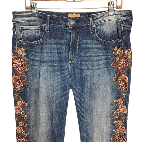 Driftwood classic fit floral Embroidered Kelly jeans bootcut boho midrise 31 - Picture 3 of 6